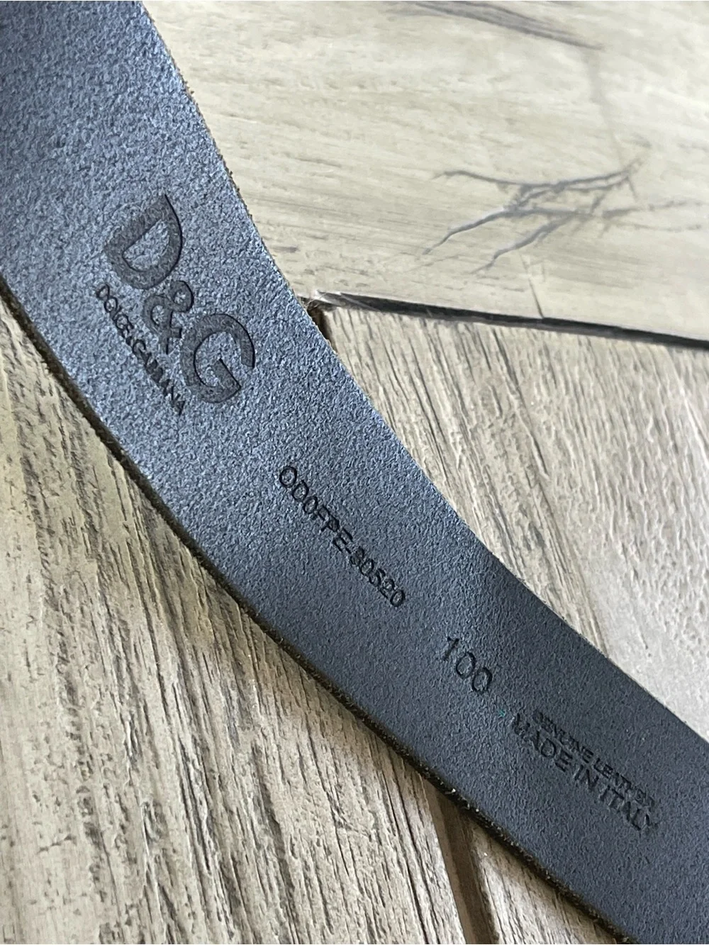 Dolce & Gabbana Antique Gold D&G Logo Buckle Black Leather Belt Size 40” 100 cm